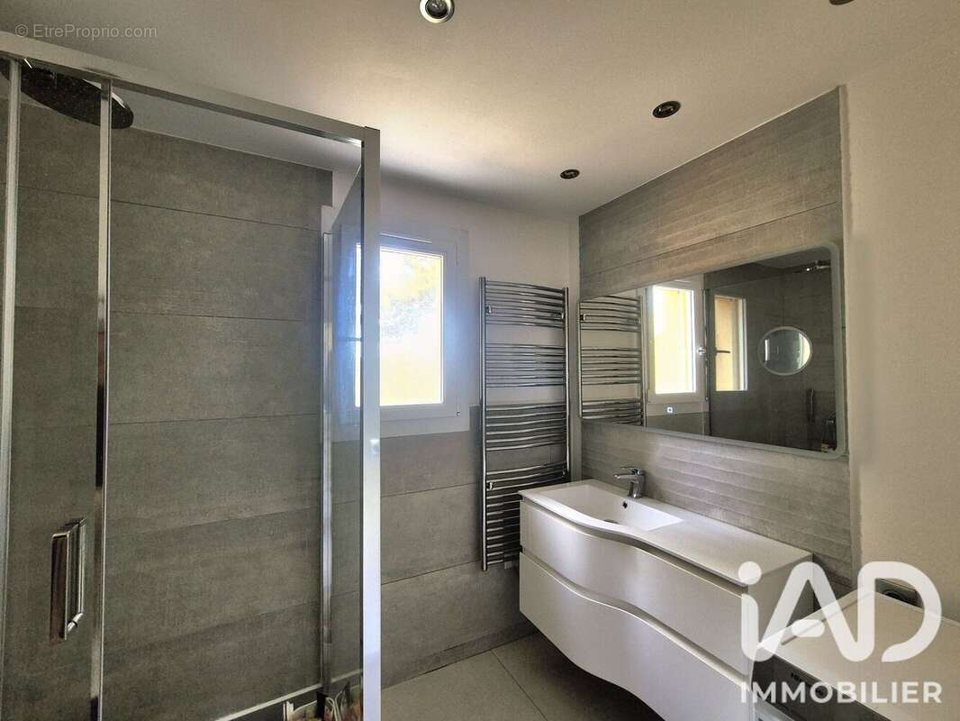 Appartement 83 m² à Toulon  - photo 8