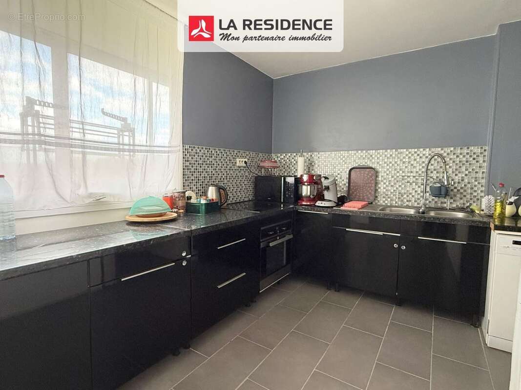 Appartement 67 m² à Montigny-Les-Cormeilles  - photo 2
