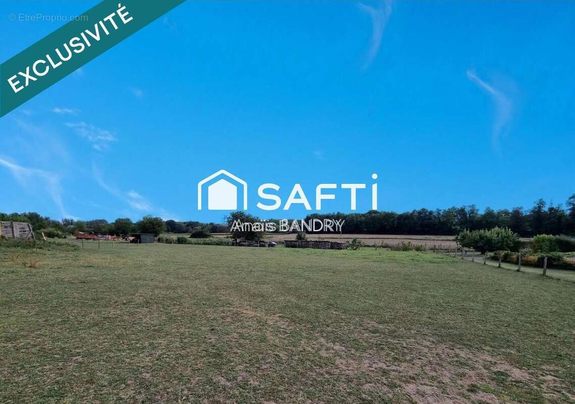 Photo 2 - Terrain à BOURG-ET-COMIN