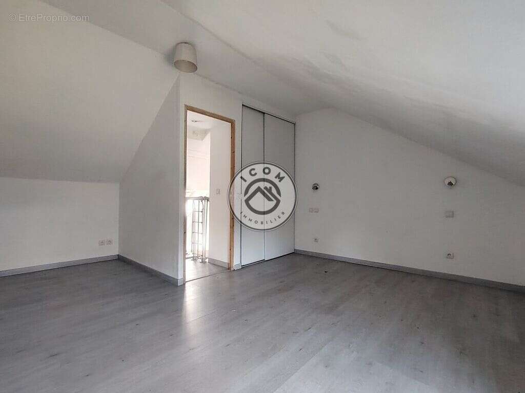 Ensemble immobilier - photo 5