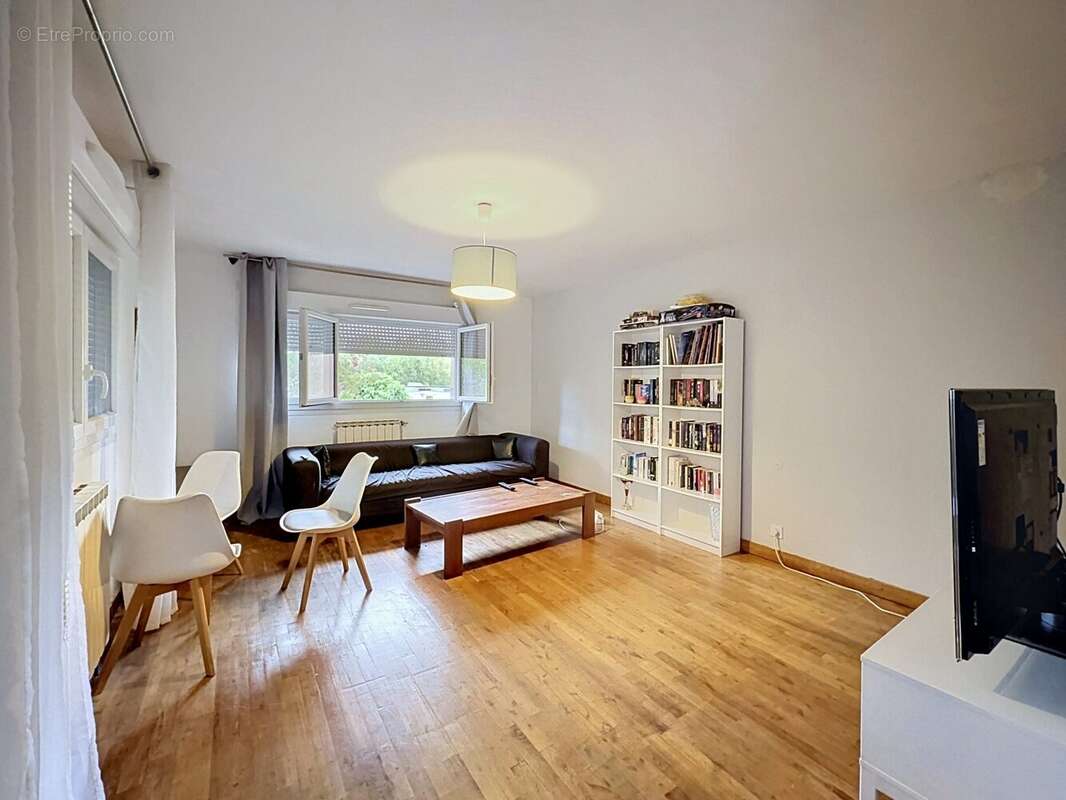Maison 249 m² à Montauban  - photo 2