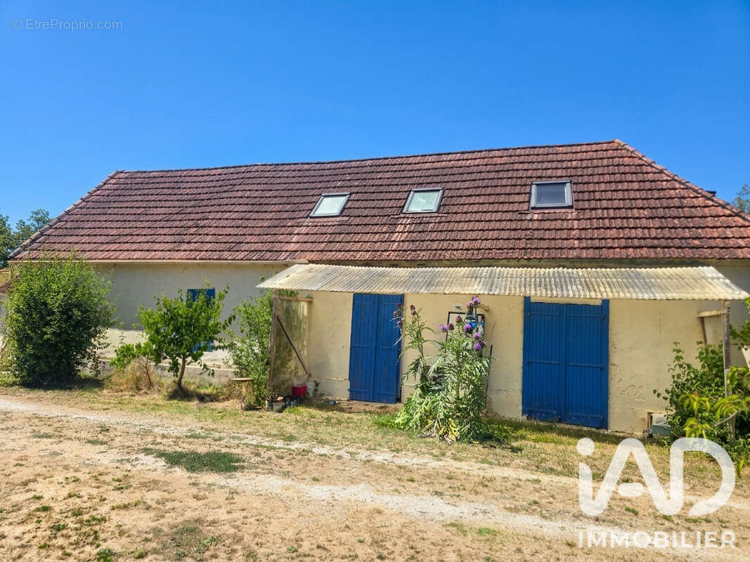 Maison 122 m² à Beaumont-Du-Perigord  - photo 3