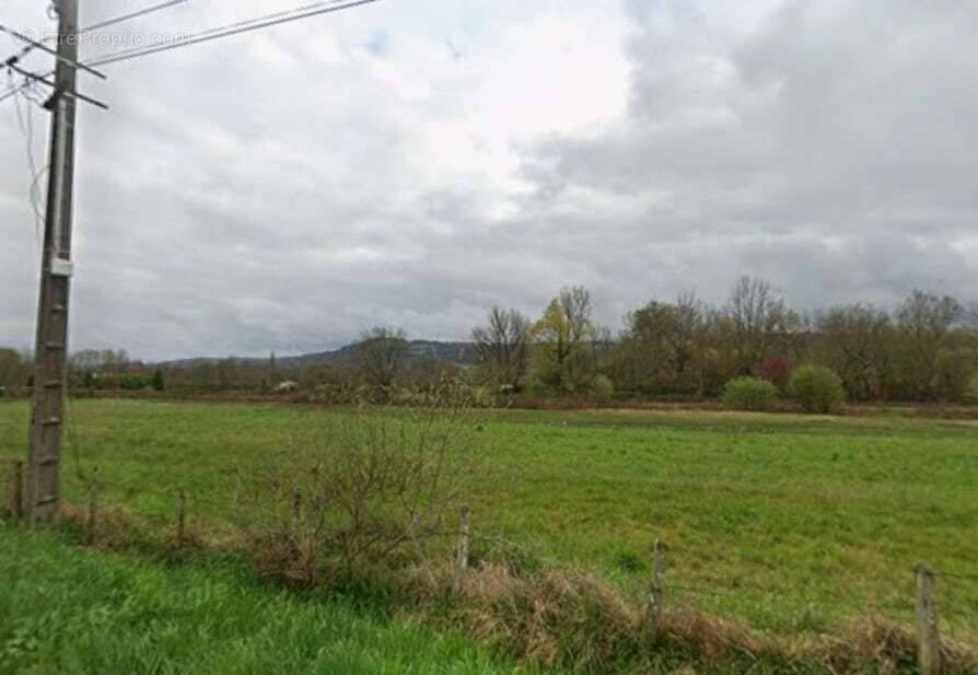 Terrain à CHATELLERAULT