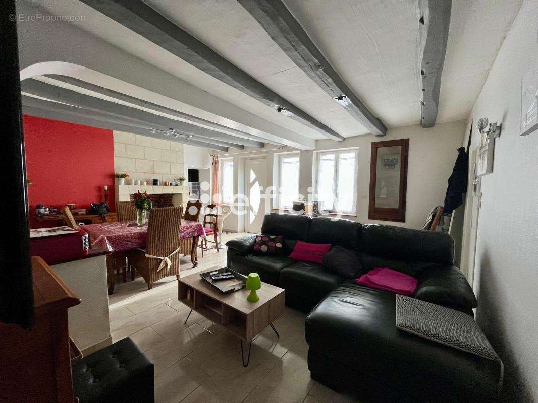 Maison à SORIGNY