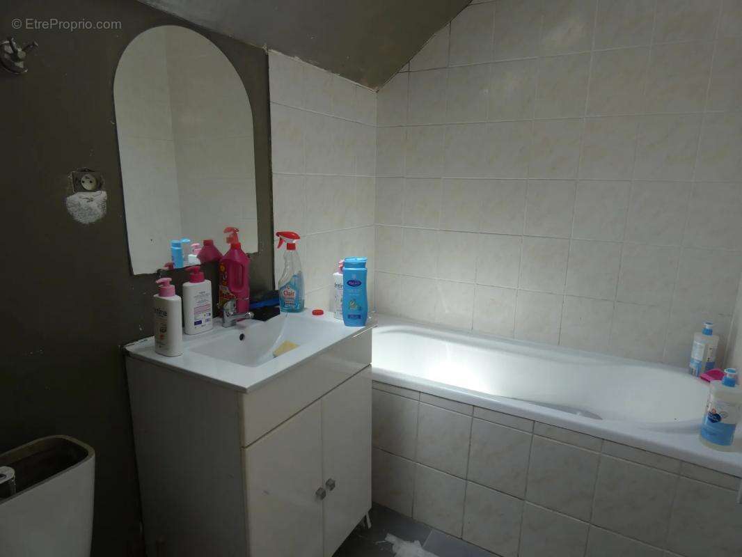 Maison à IVRY-LA-BATAILLE