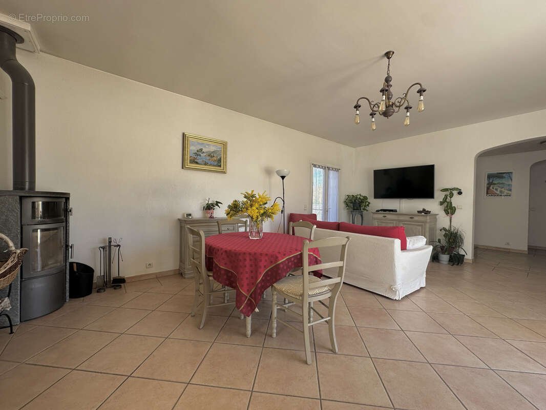 Maison à PIERREFEU-DU-VAR