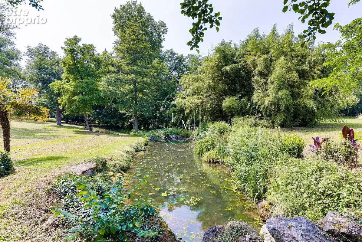 La source de Saint-Sulpice-La-Pointe - photo 19