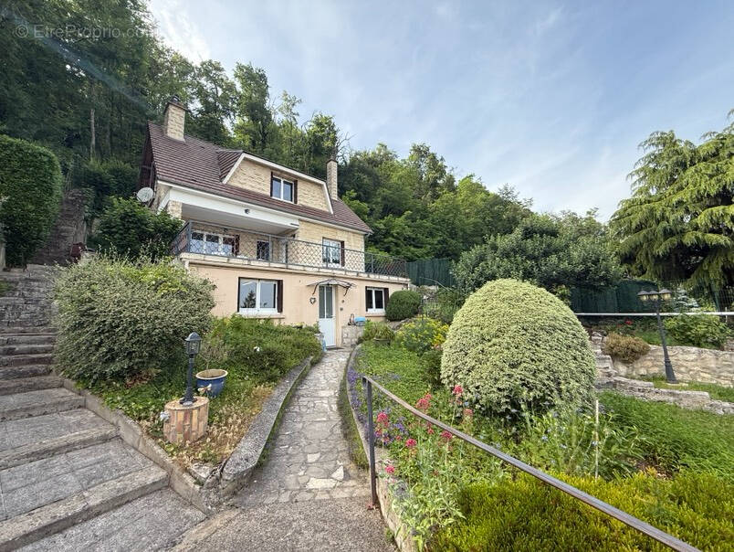 Maison à MONTATAIRE