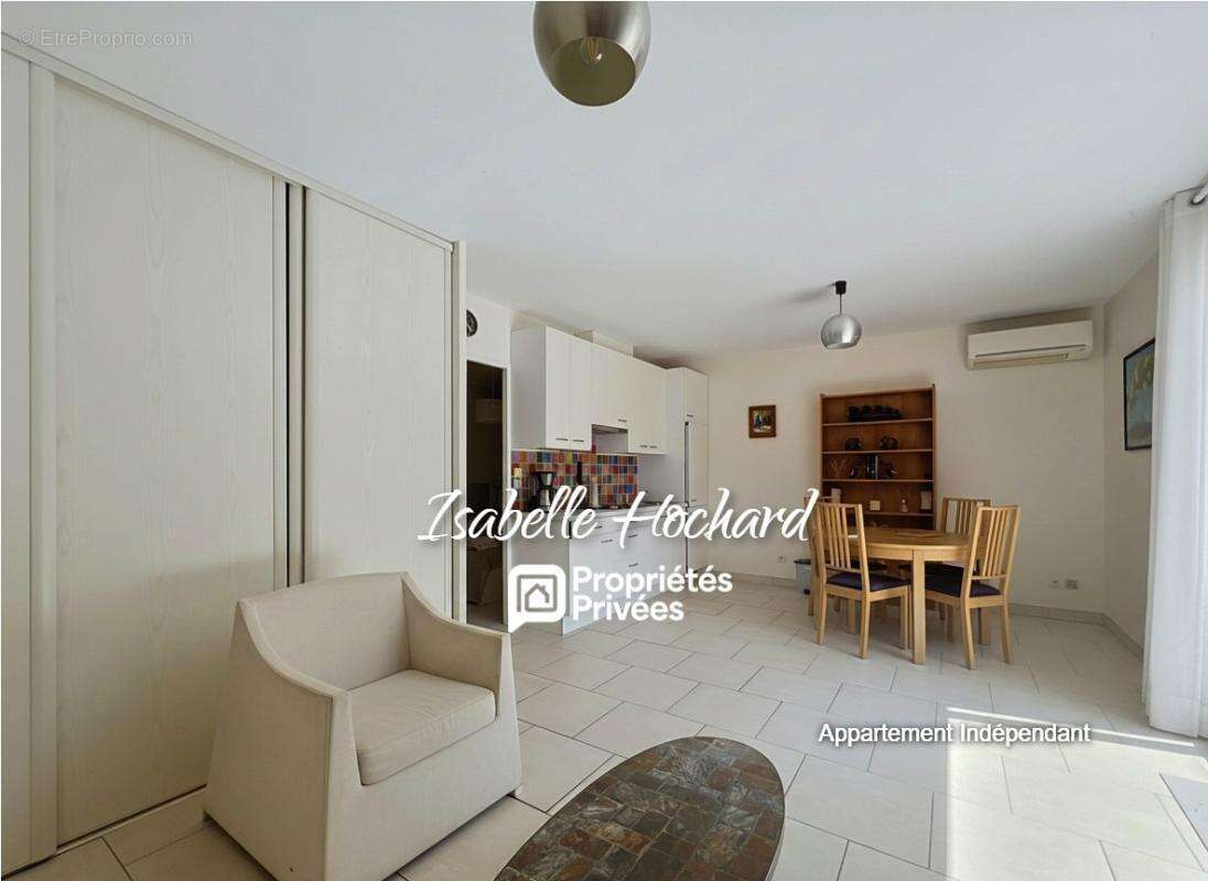 Maison familiale avec appartement T2 indépendant, piscine et grand terrain  Quartier calme à Garéoult - photo 17
