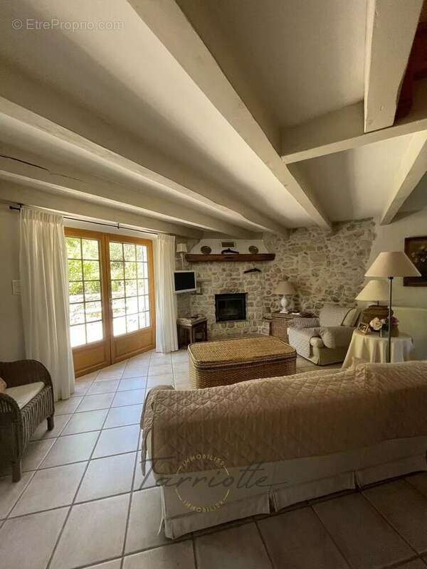 Maison à VALVIGNERES