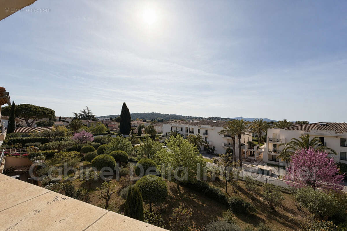 Appartement à SANARY-SUR-MER