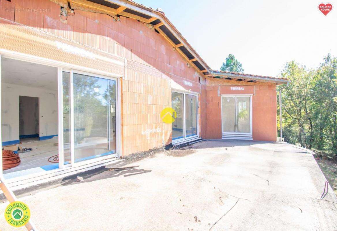 Maison à LE BUISSON-DE-CADOUIN