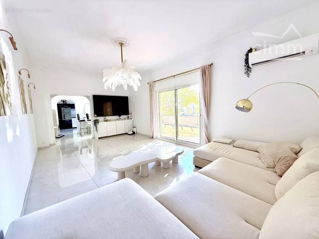 Maison à PORT-SAINT-LOUIS-DU-RHONE