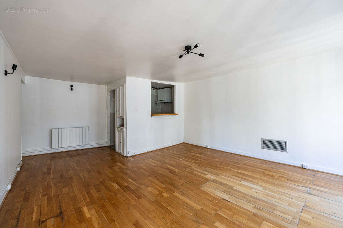 Photo 3 - Appartement à PARIS-11E
