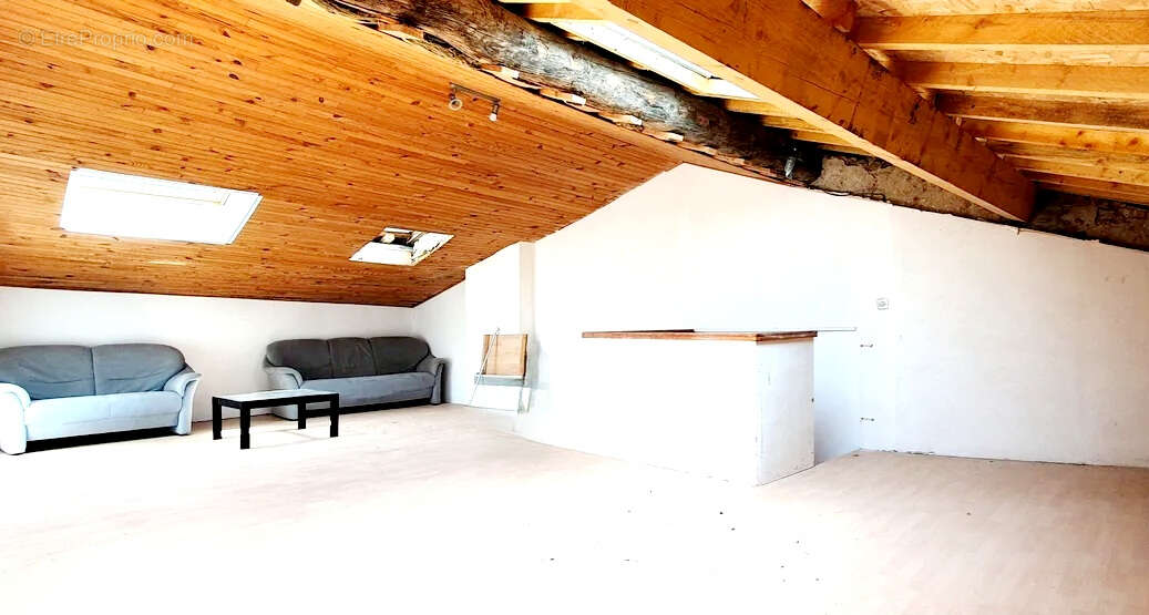 Maison à THEZAN-DES-CORBIERES