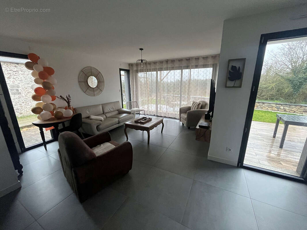 Maison à BONCHAMP-LES-LAVAL