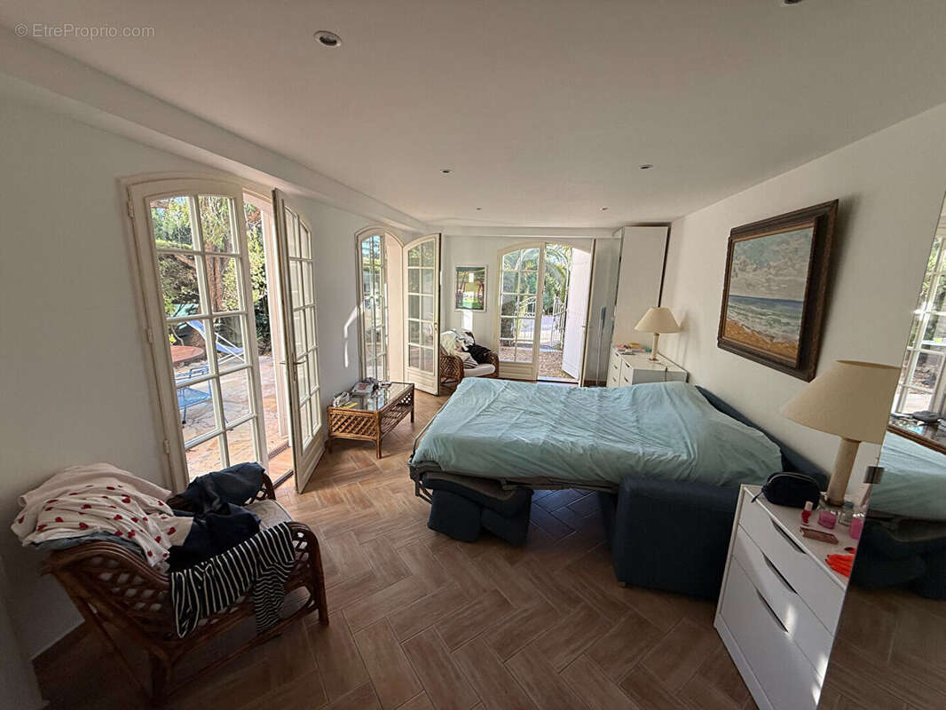 Appartement à SAINT-RAPHAEL