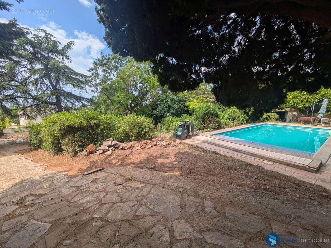 Terrain à TOULON