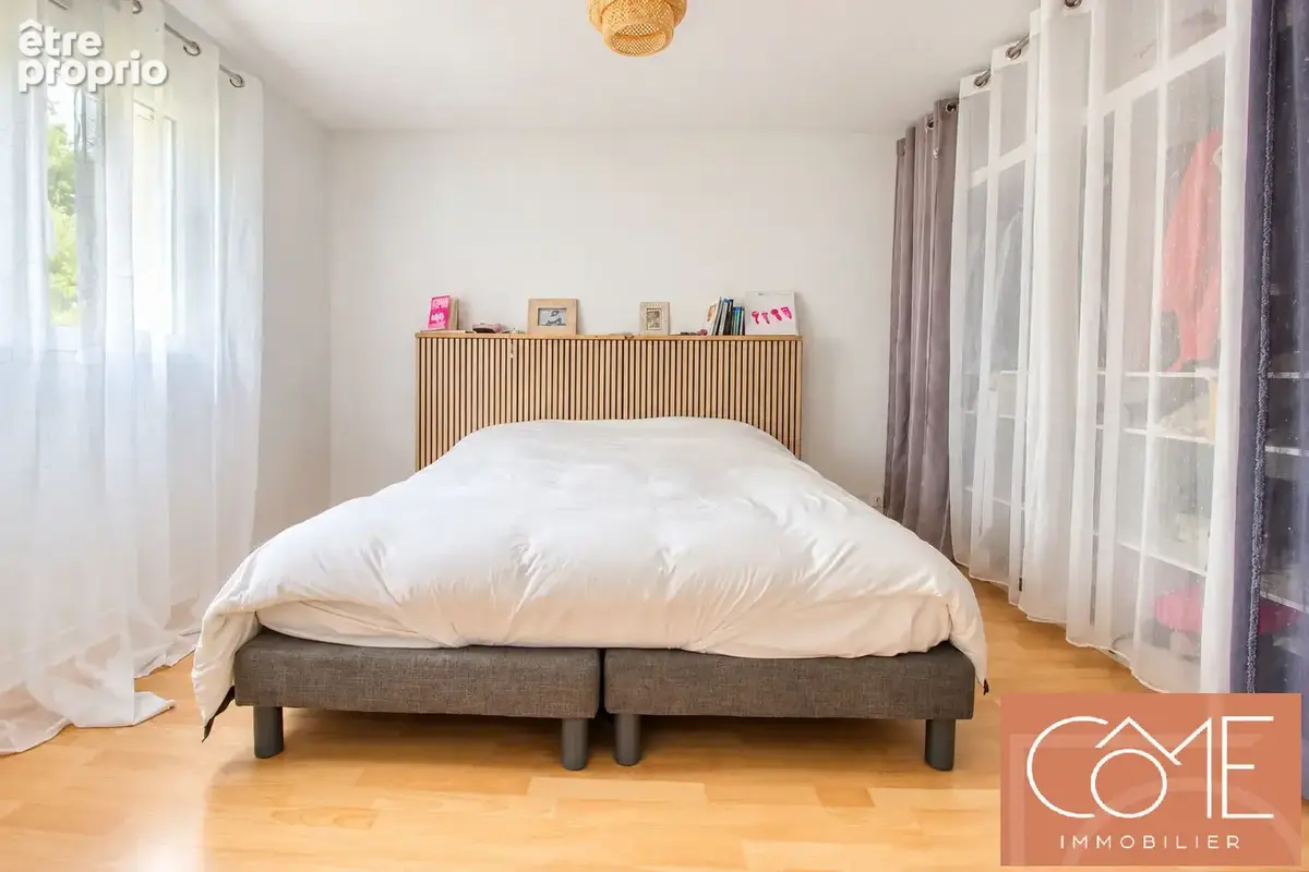 A vendre chez côme immobilier rennes  - maison familiale 135 m² - 4 chambres - bureau - sous-sol complet avec garage - terrain 6 - photo 4