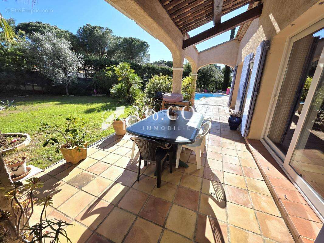 Maison à FREJUS