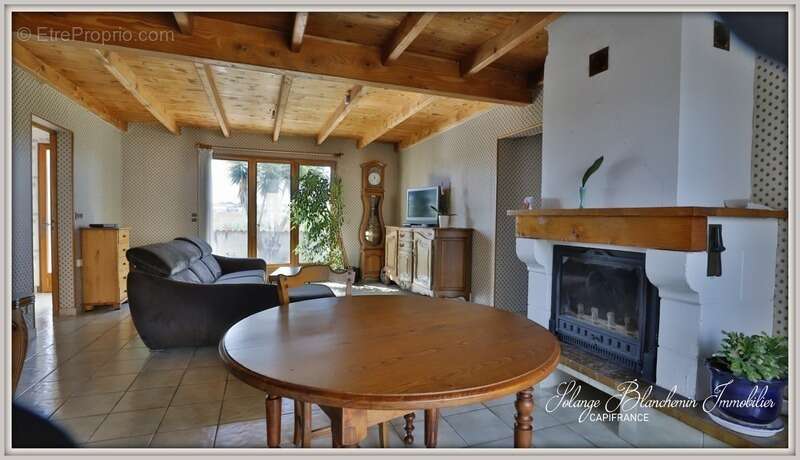 Maison à COLOMBIERS