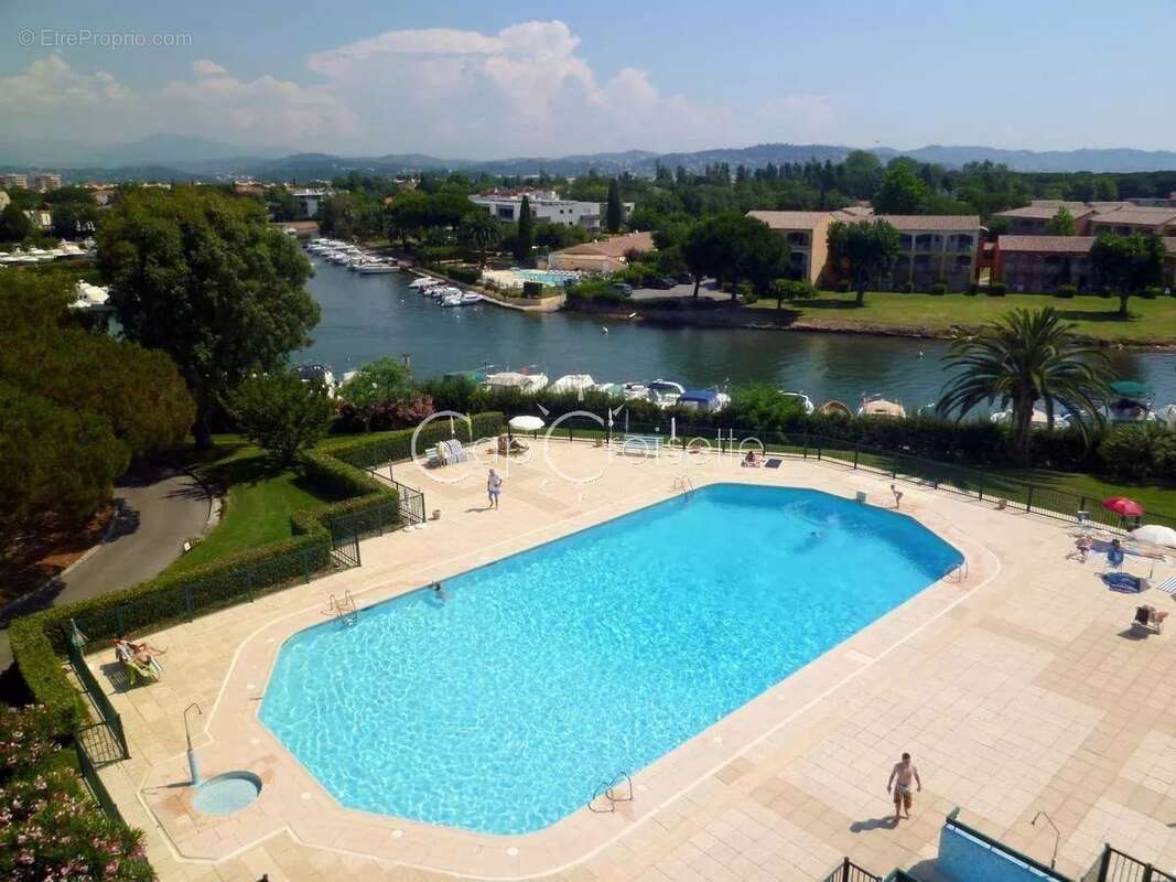 Appartement à MANDELIEU-LA-NAPOULE