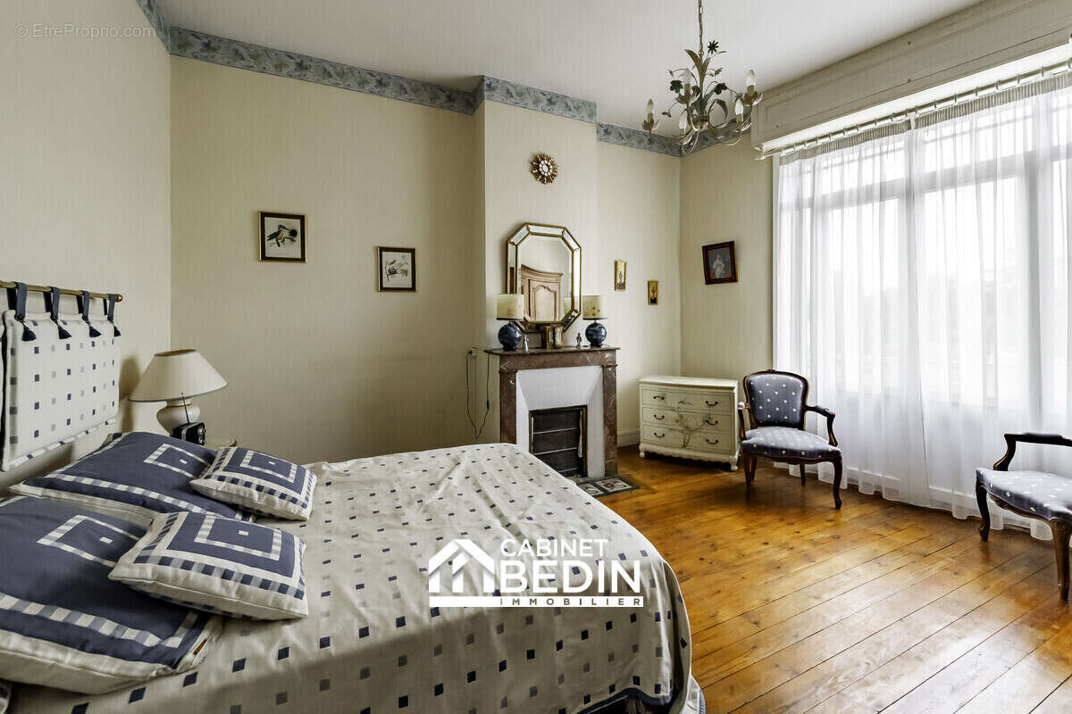Maison 131 m² à Le Bouscat  - photo 8