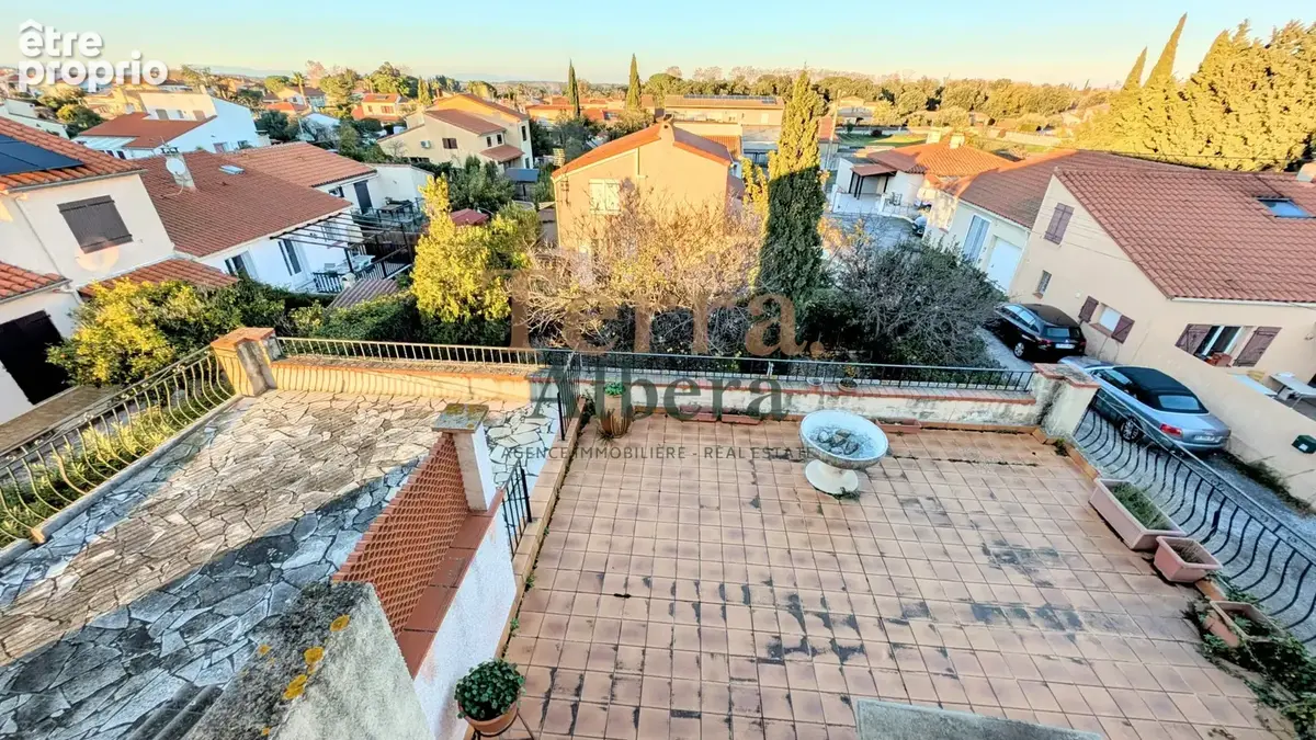 Saint-Genis-Des-Fontaines - Villa de 308 m2 avec 3 Appartements - photo 28