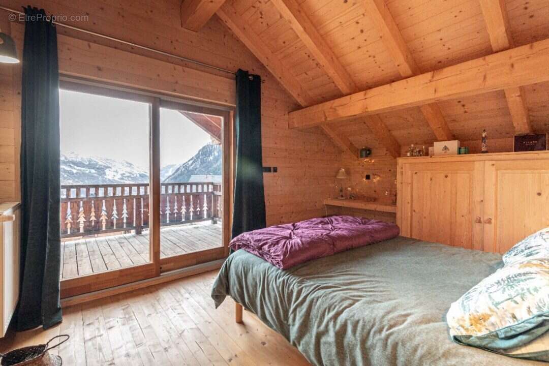 Maison à MONTRICHER-ALBANNE