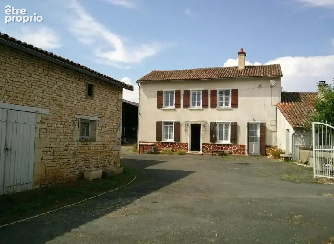 Maison 9 pièces 155 m² à vendre à Chaunay (86400) - photo 3