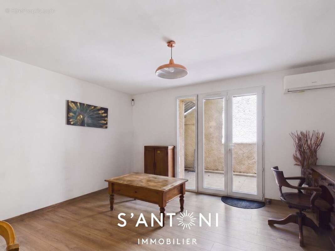 Appartement à VIAS