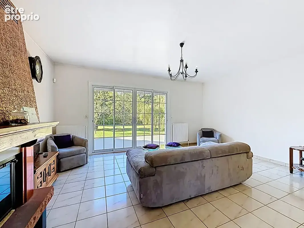 Maison Neauphle Le Château 8 pièce(s) 137.40 m2 - photo 7