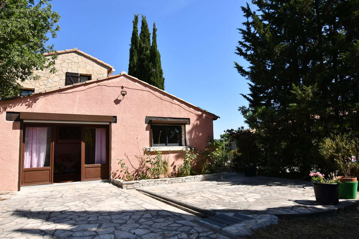 Maison à SAINT-MARTIN-DE-LONDRES