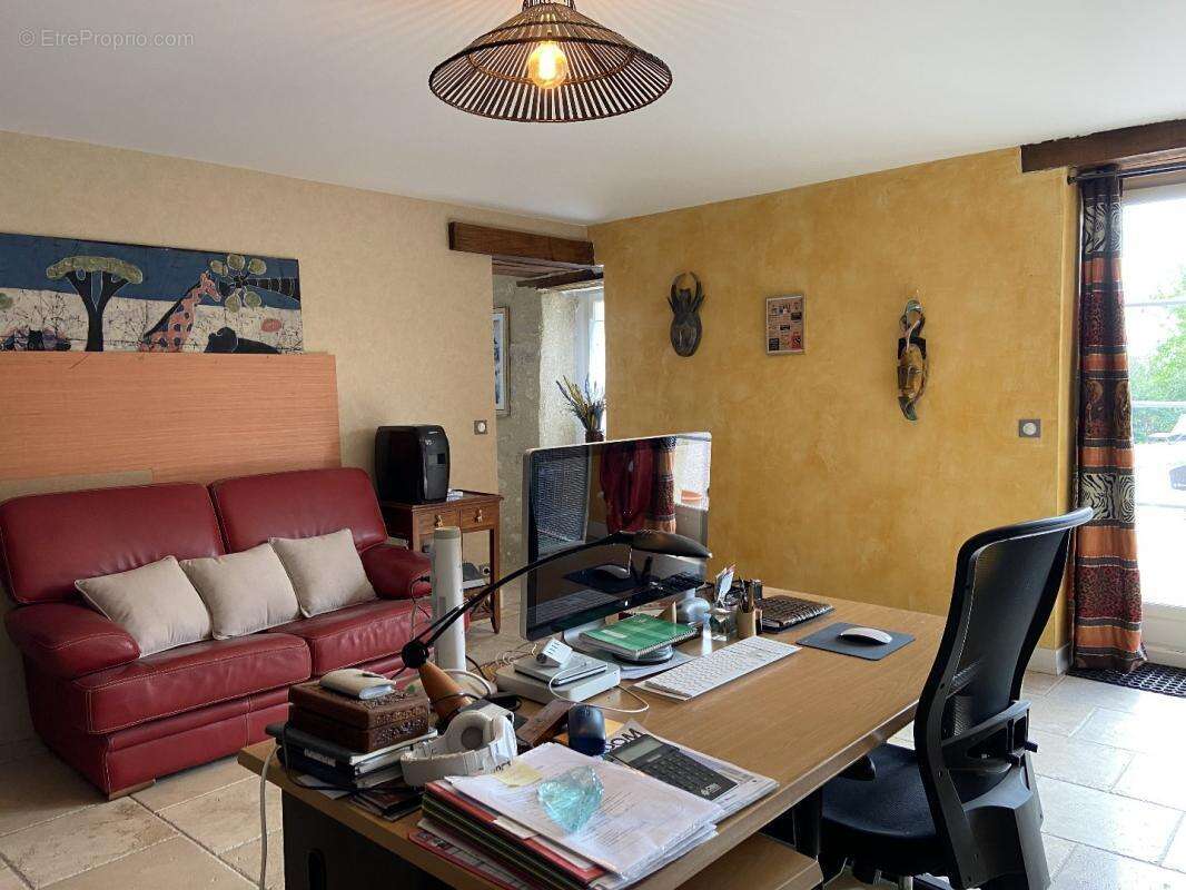 Propriété en pierre avec gîtes, piscine et vue - photo 11