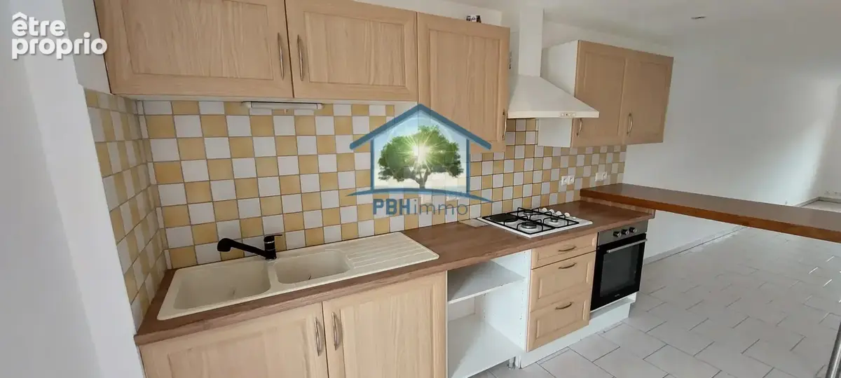 HADIGNY-LES-VERRIERES (88)- Maison 4 pièces 111m2 avec garage sur 2,34 ares. - photo 6