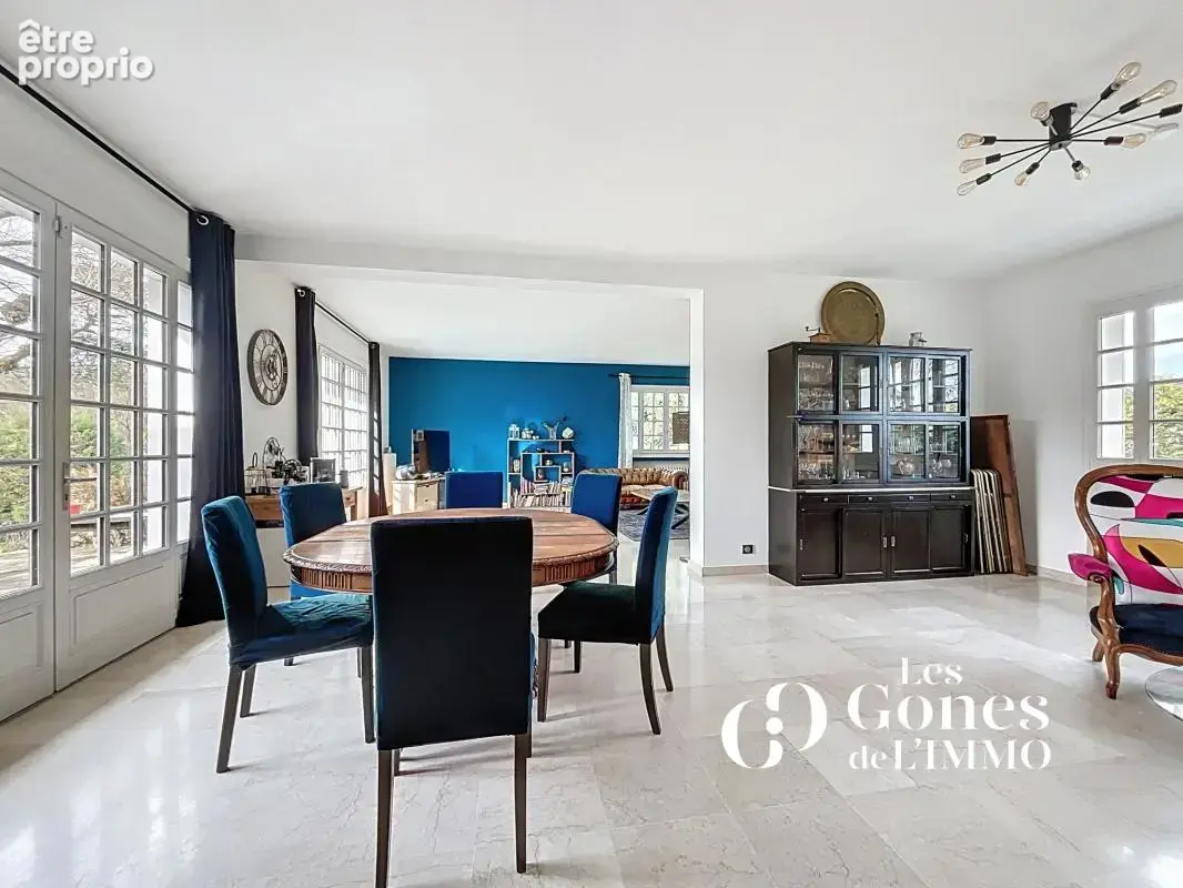 Magnifique propriété de 300m2   Lumière, élégance et art de - photo 6