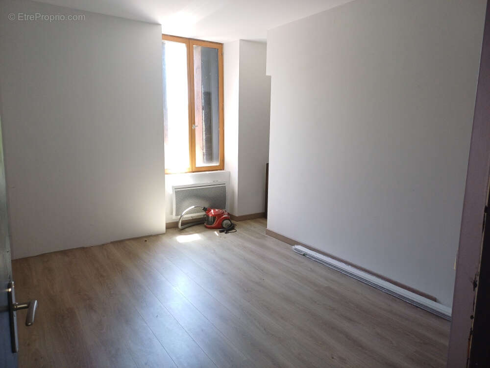 Maison à LARROQUE-TOIRAC