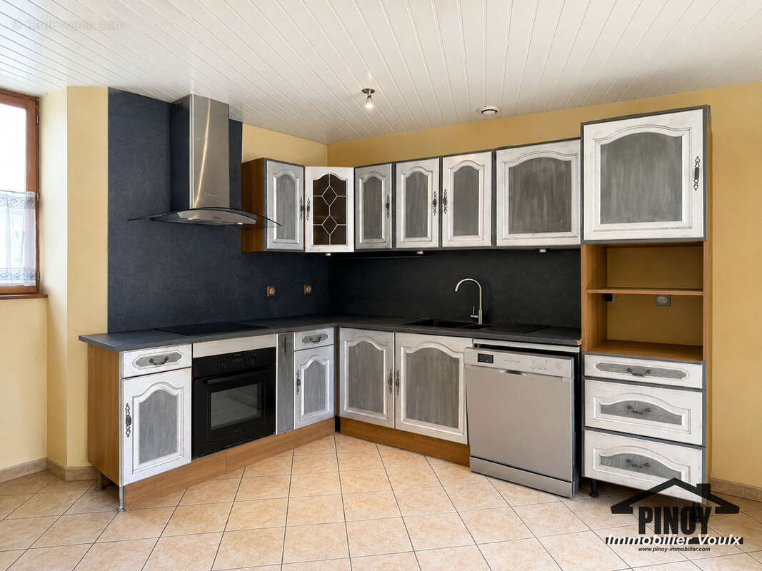 Maison ancienne avec cour au cœur de Voulx   Beau potentiel ! - photo 2