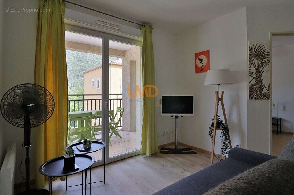 Appartement à AVENE