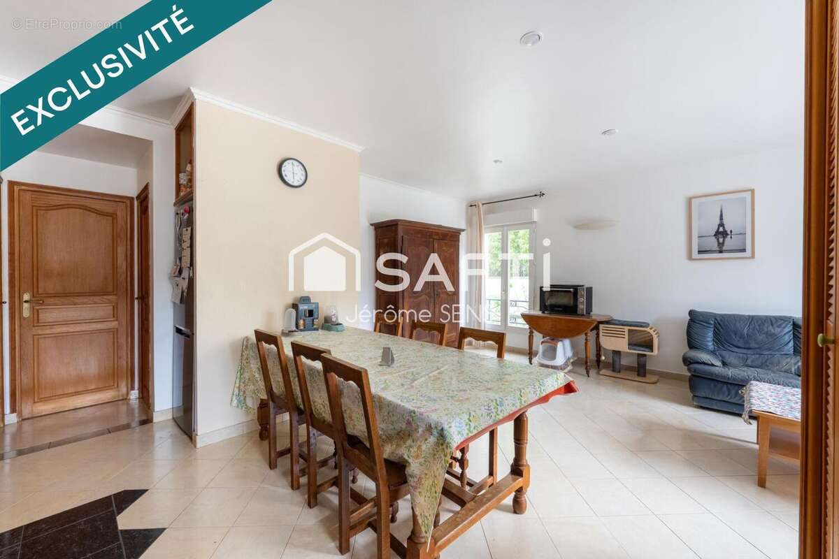 Photo 2 - Maison à POISSY