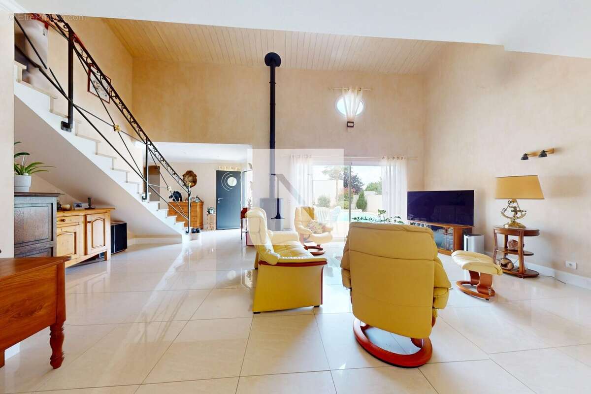 Maison 169 m² à Marsilly  - photo 4