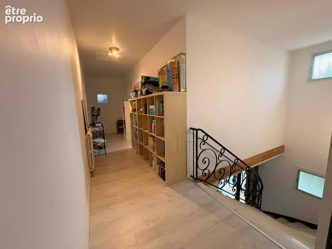  Maison T6 de 152 m² à Nogaro – Centre-ville & Jardin arboré - photo 18