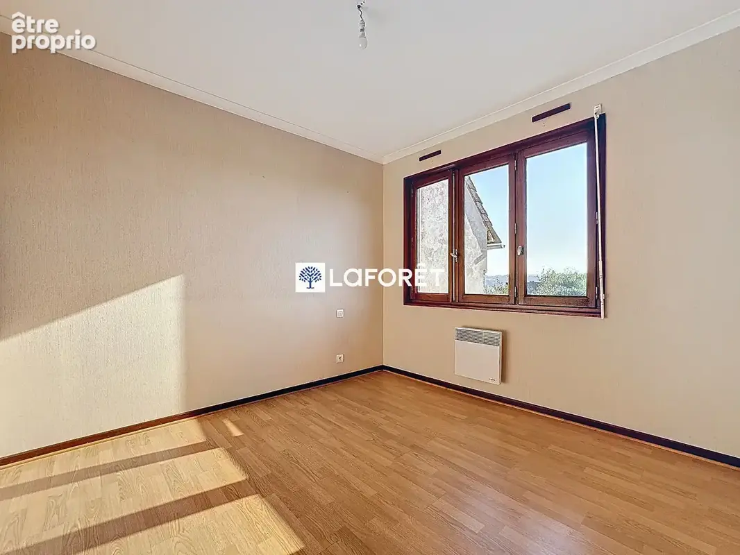 Maison Mur De Barrez 3 pièce(s) 59 m2 - photo 6