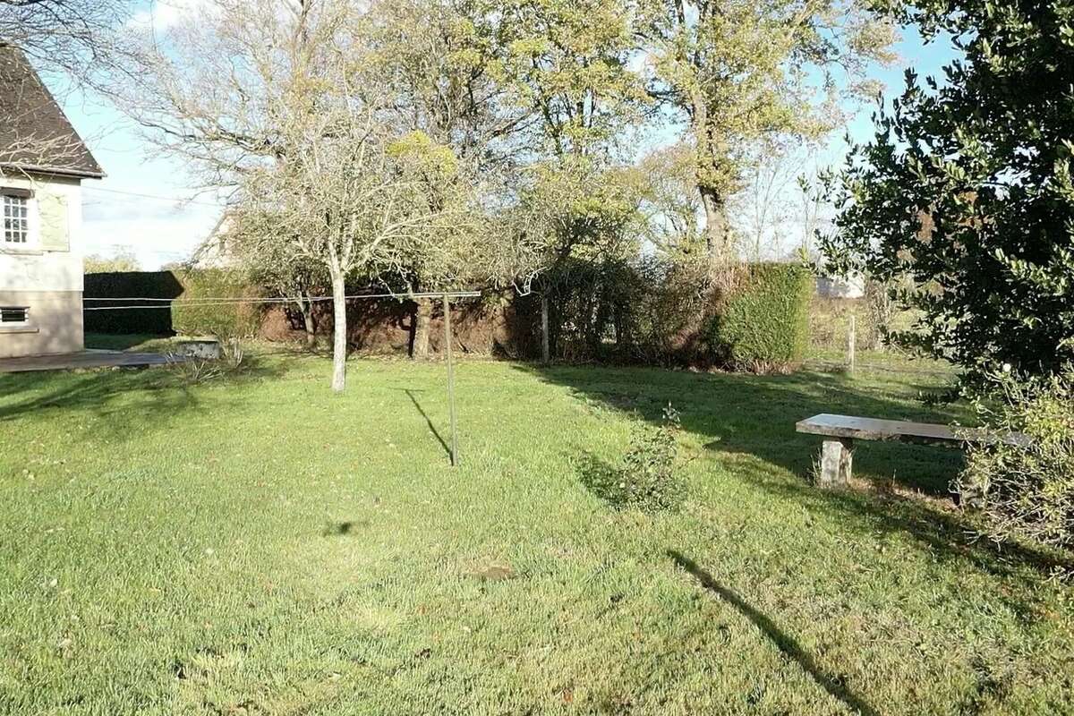 Maison à SAINT-PIERRE-SUR-DIVES