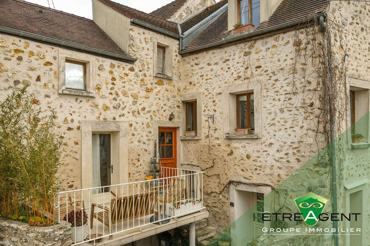 Maison à EVECQUEMONT