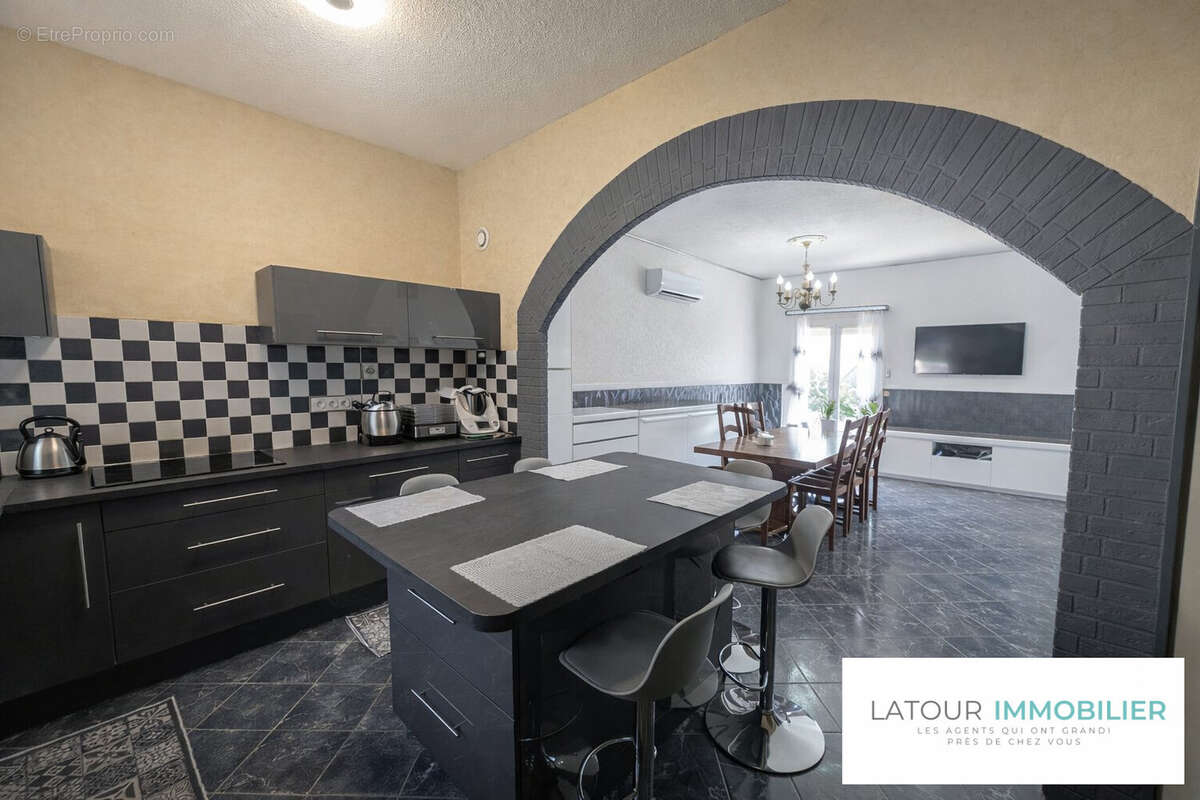 Maison à L'ISLE-D'ABEAU