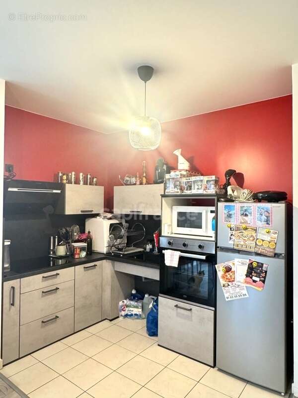 À Vendre – Bel Appartement F2 presque rénové avec une place de parking – Idéal un jeune couples, pour une personne ou Investisse - photo 3