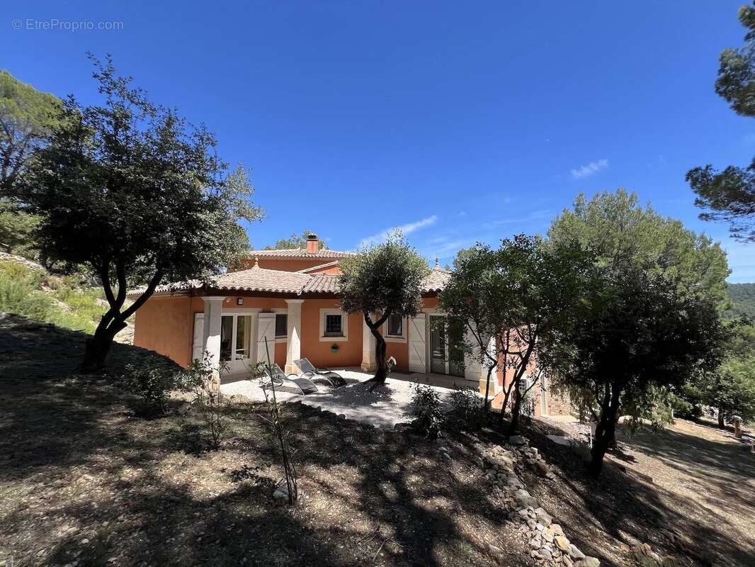 Maison à CORRENS