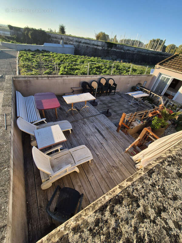 Commerce à ROCHEFORT