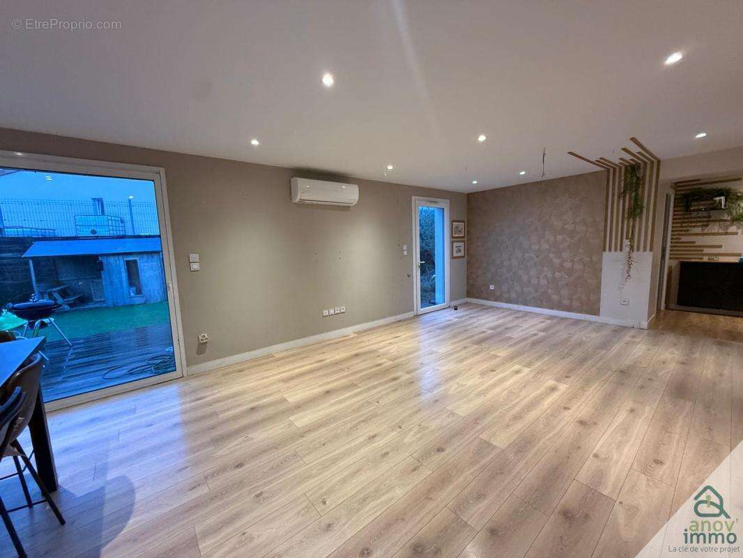 Maison à SAINT-MICHEL